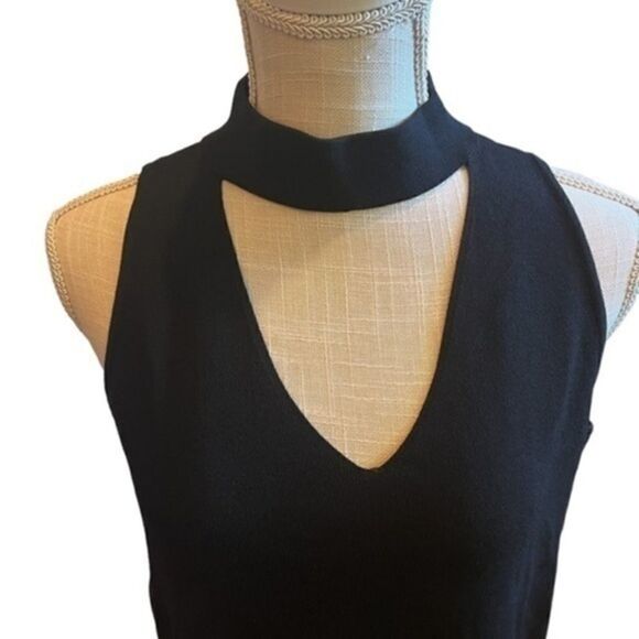 Milly Sleeveless Black Gorgeous Dress Great Condition Small 2 button back neck - Picture 4 of 14